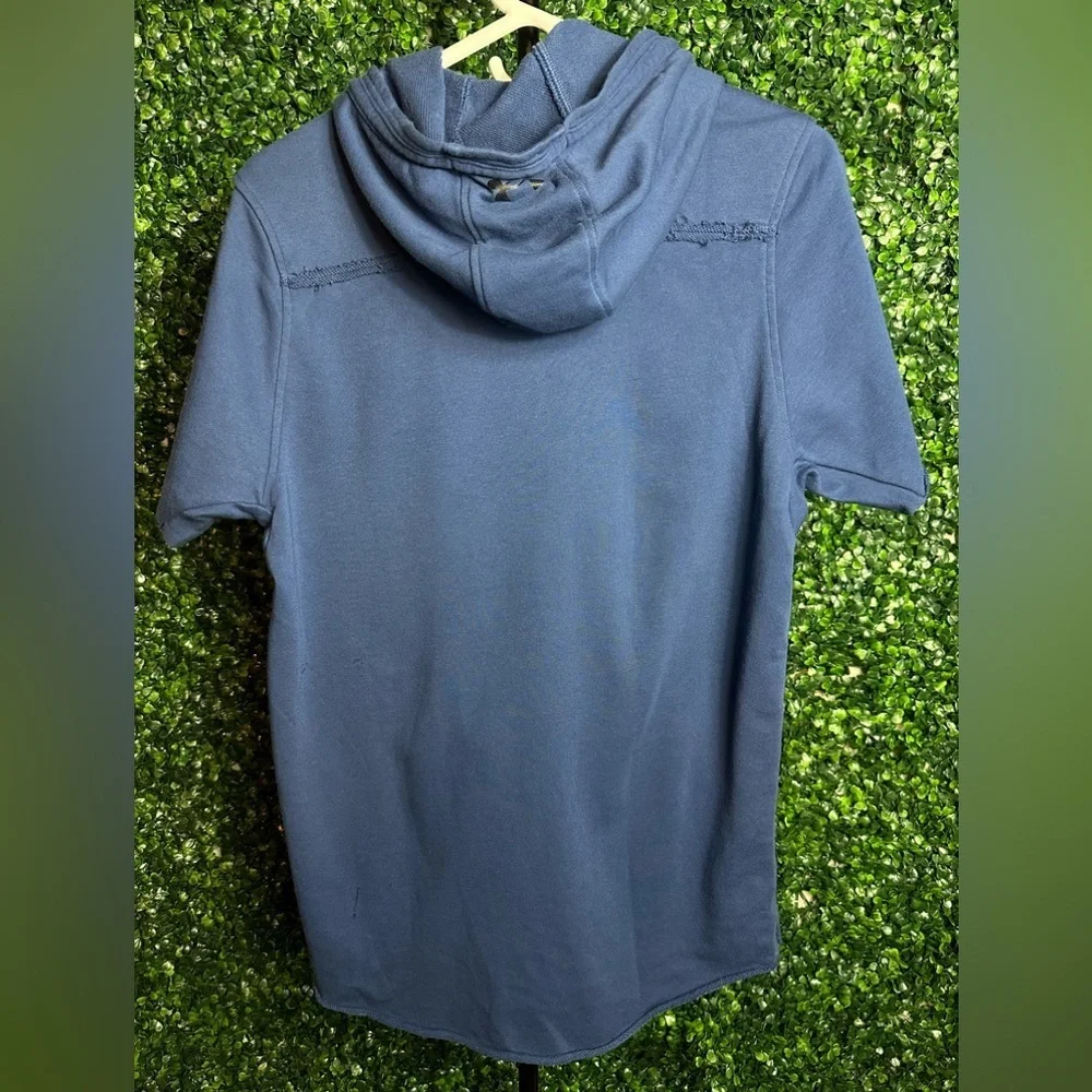 Under Armour Project Rock RSPCT Men’s Small Short Sleeve Blue Hoodie